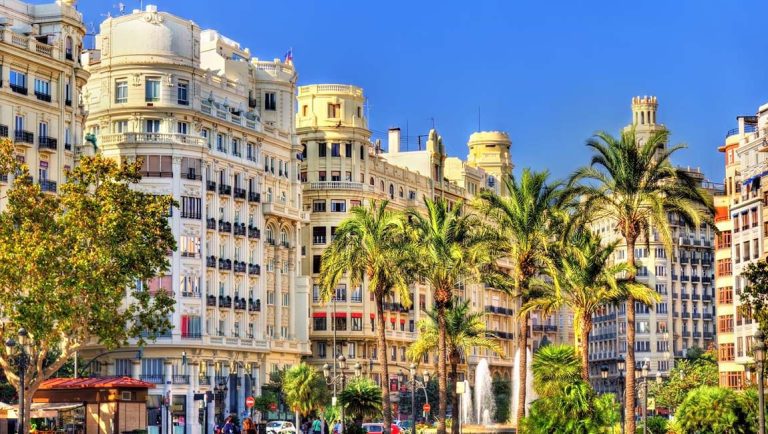 Escapada a Valencia: Guía de los Mejores Hoteles