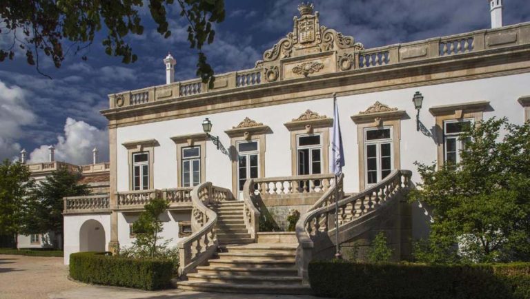 Alojamiento Familiar en Coimbra: Hotel Perfecto para una Estancia Cómoda con Niños