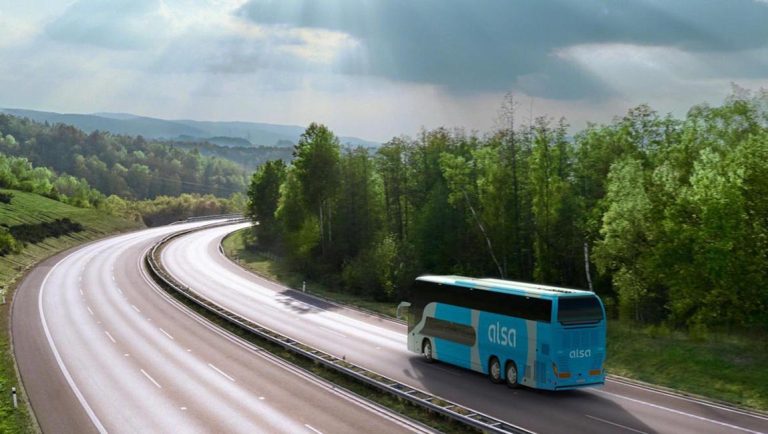 De Lisboa a Nazaré: La Forma Más Conveniente de Viajar